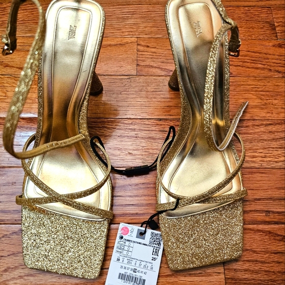 NWT Zara Gold Sparkle Strappy Heels size 8 - Picture 2 of 3